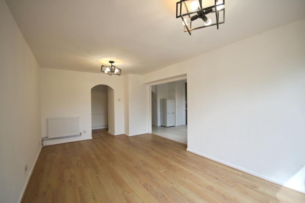3 bed 1st Floor Flat for rent in Brentford. From Quilliam Property Services