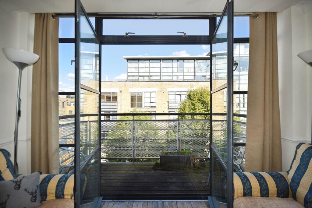 1 bed Apartment for rent in Brentford. From Quilliam Property Services