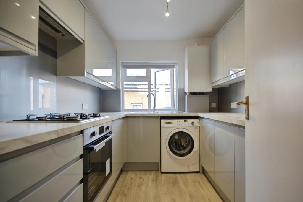 2 bed Apartment for rent in Isleworth. From Quilliam Property Services