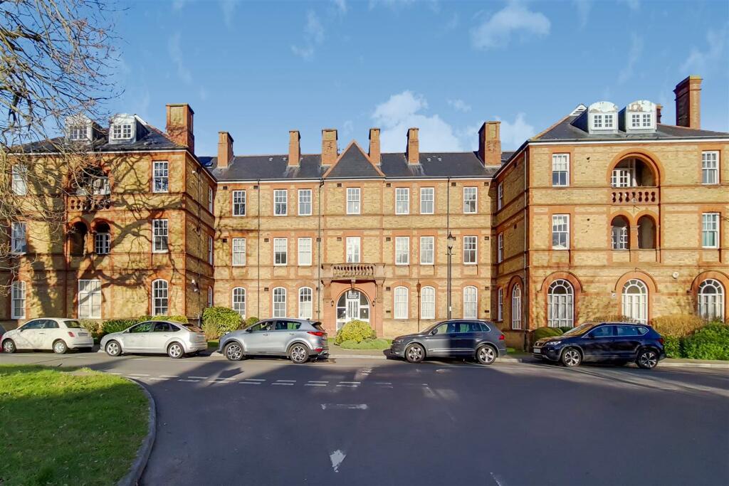 2 bed Flat for rent in Southgate. From Havilands