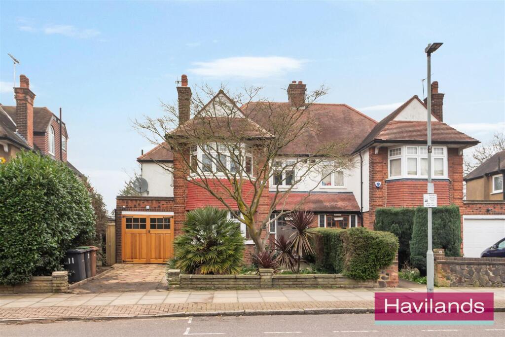 4 bed Semi Detached for rent in London. From Havilands - London 4 bed Semi Detached for rent in London. From Havilands - London