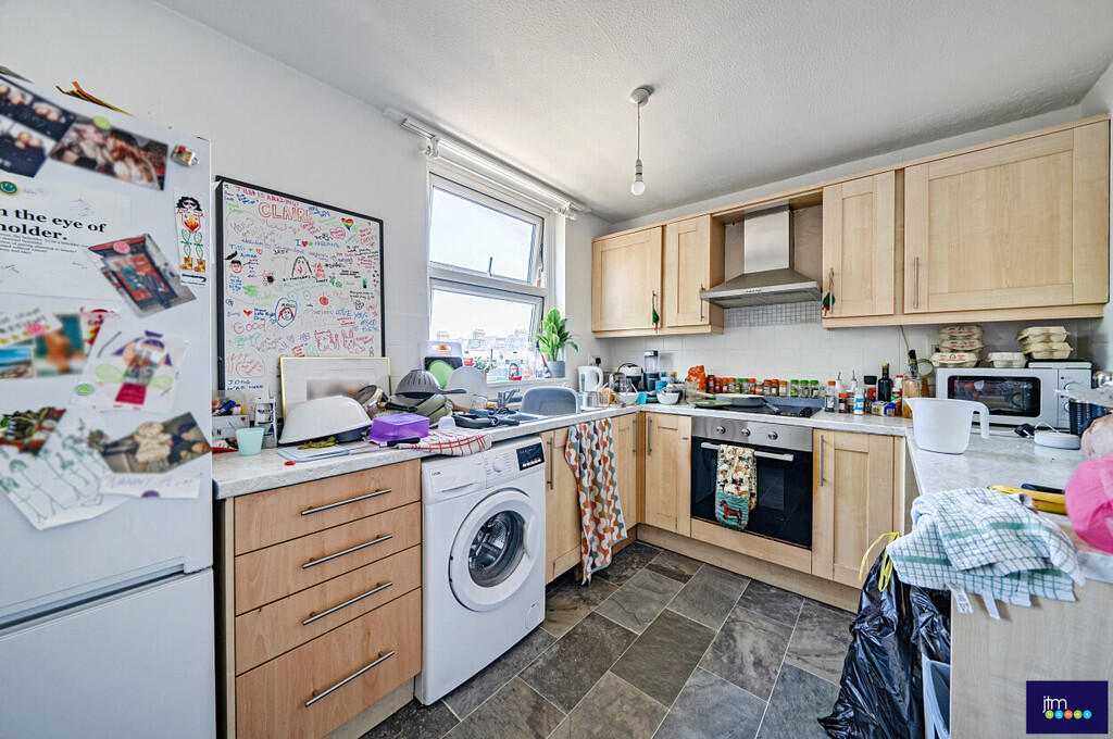 3 bed Apartment for rent in Hornsey. From JTM Homes