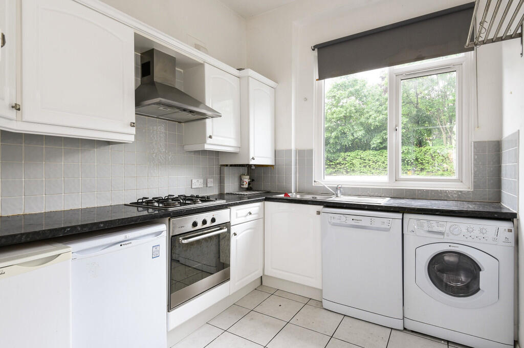 2 bed 1st Floor Flat for rent in Hornsey. From JTM Homes