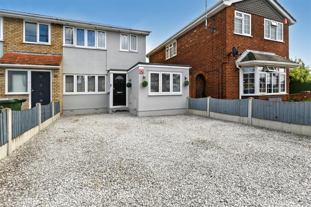 4 bed Detached for rent in Canvey Island. From Richard Poyntz & Co - Canvey Island
