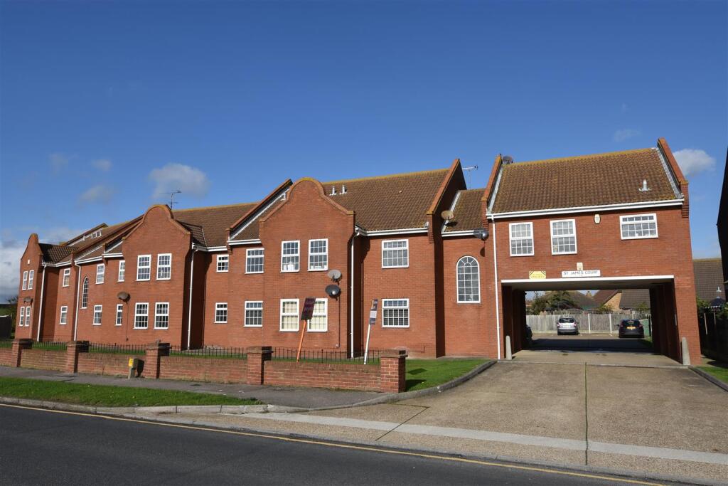 2 bed Apartment for rent in Canvey Island. From Richard Poyntz & Co - Canvey Island