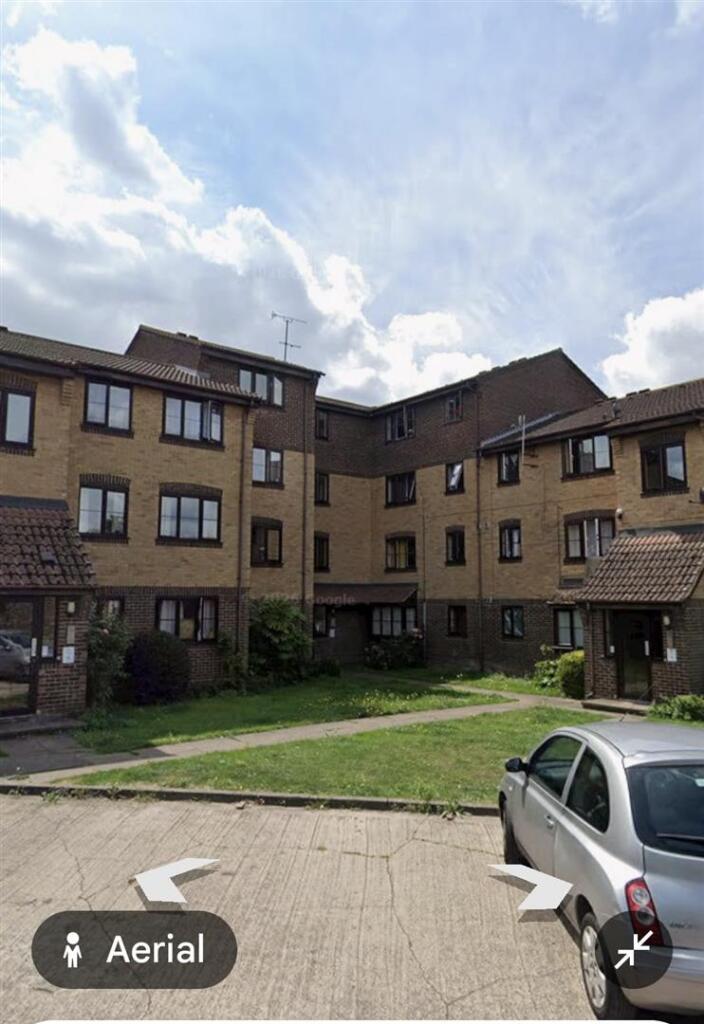 1 bed 1st Floor Flat for rent in Grays. From Richard Poyntz & Co - Canvey Island 1 bed 1st Floor Flat for rent in Grays. From Richard Poyntz & Co - Canvey Island