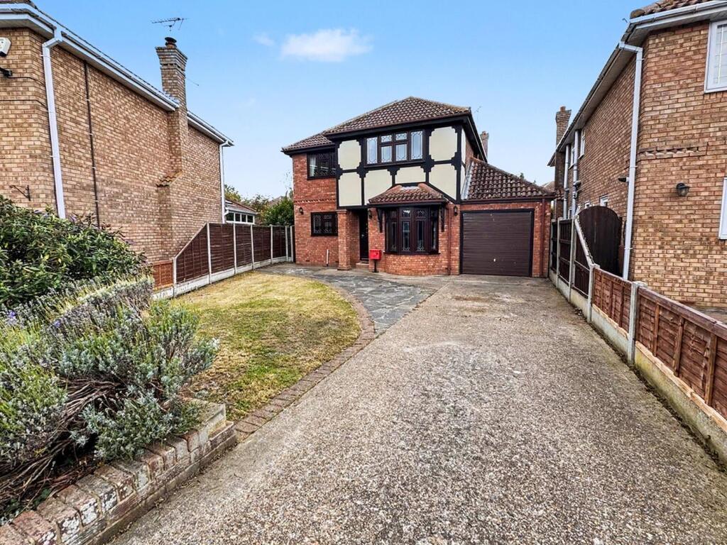 4 bed Detached for rent in Canvey Island. From Richard Poyntz & Co - Canvey Island 4 bed Detached for rent in Canvey Island. From Richard Poyntz & Co - Canvey Island