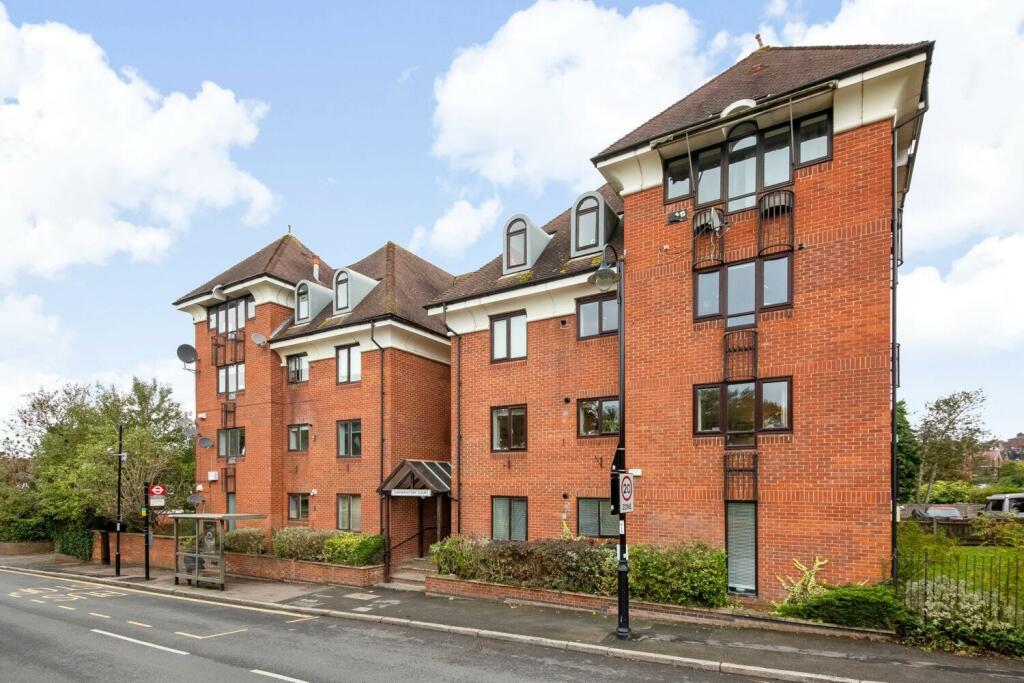 2 bed Apartment for rent in Penge. From Pedder - Crystal Palace