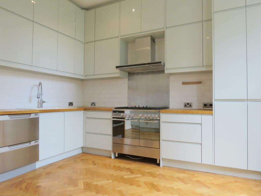 2 bed Apartment for rent in London. From Pedder - Crystal Palace