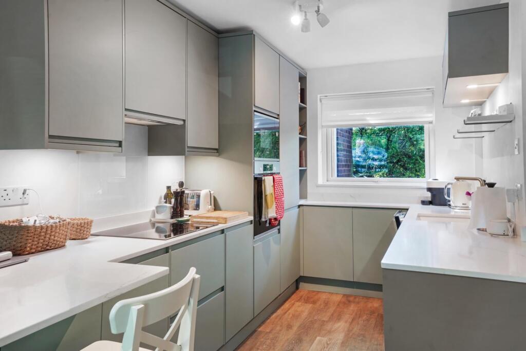 2 bed Annexe for rent in Penge. From Pedder - Crystal Palace
