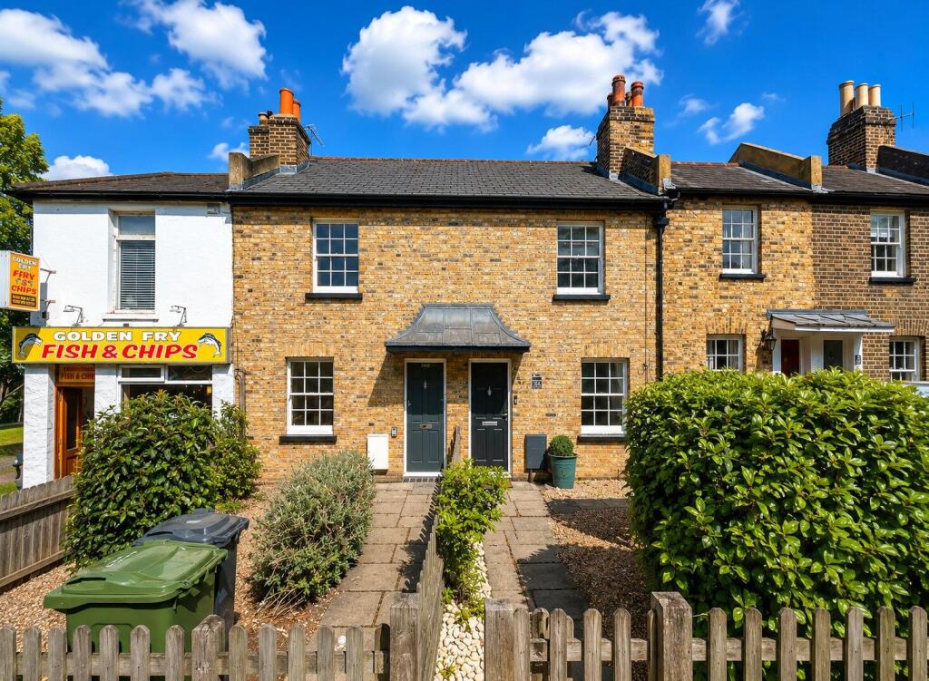 2 bed Town House for rent in Penge. From Pedder - Crystal Palace 2 bed Town House for rent in Penge. From Pedder - Crystal Palace