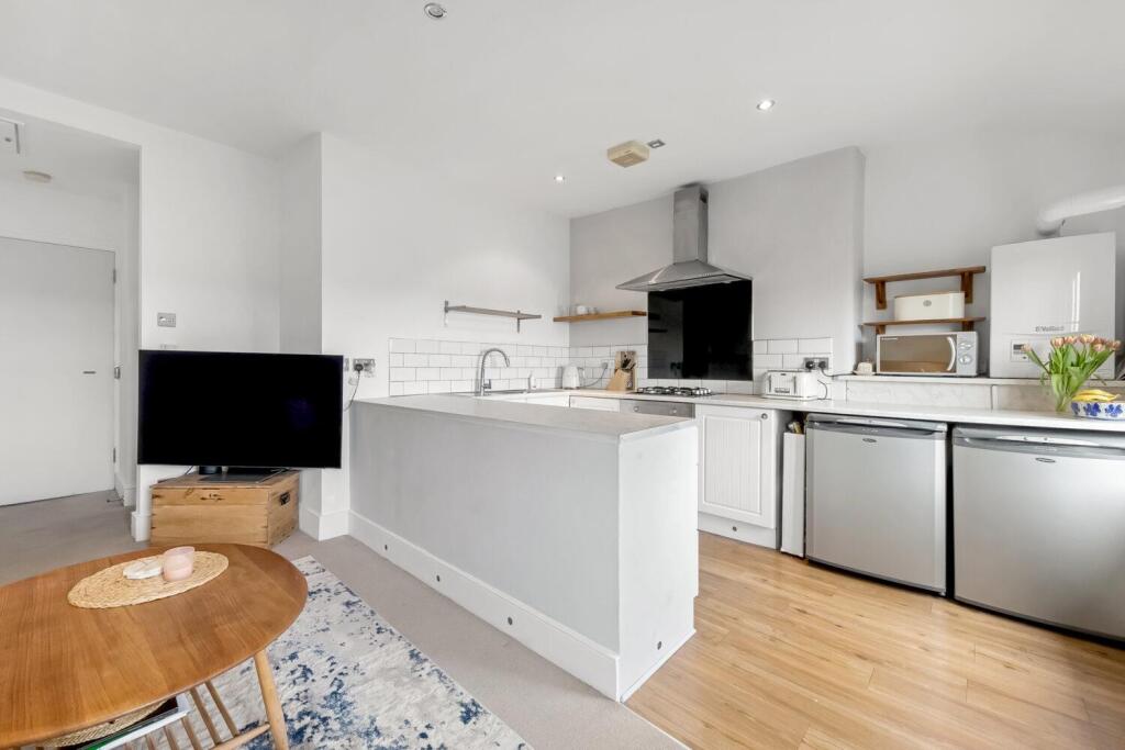 1 bed 1st Floor Flat for rent in London. From Pedder - Crystal Palace