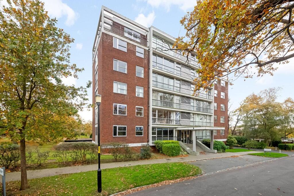 3 bed Apartment for rent in Penge. From Pedder - Dulwich Village