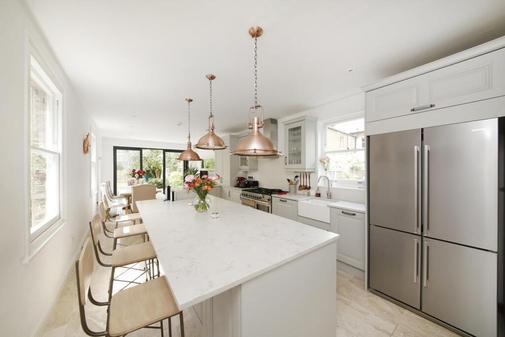 4 bed Semi Detached for rent in Streatham. From Pedder - Dulwich Village
