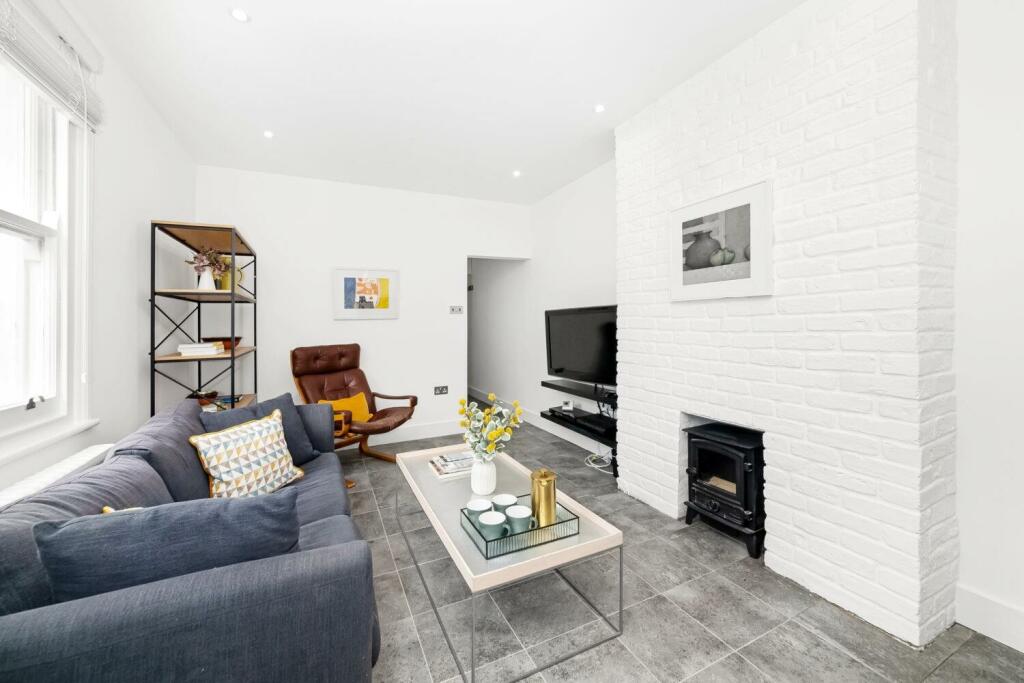 2 bed Apartment for rent in London. From Pedder - East Dulwich