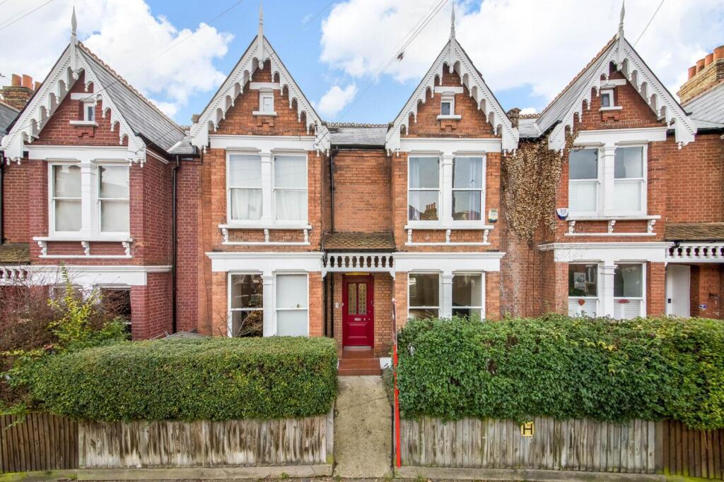 2 bed Mid Terraced House for rent in Camberwell. From Pedder - East Dulwich 2 bed Mid Terraced House for rent in Camberwell. From Pedder - East Dulwich