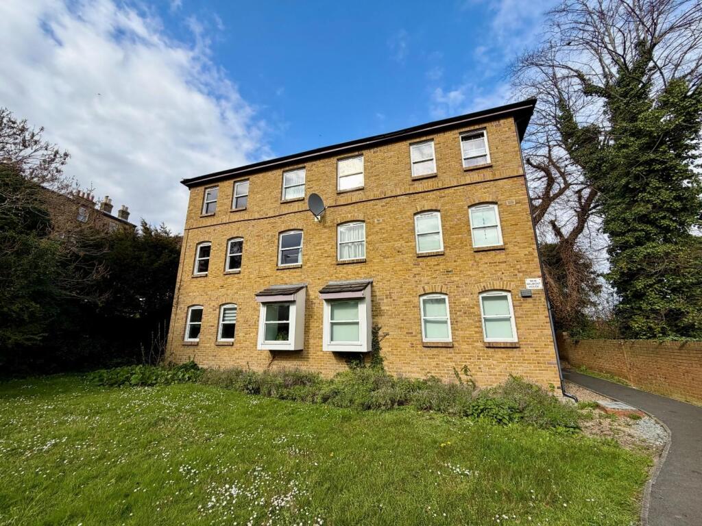 1 bed Apartment for rent in London. From Pedder - Forest Hill