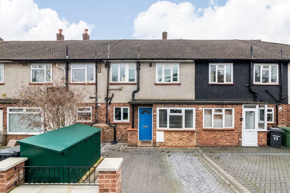 3 bed Detached for rent in Penge. From Pedder - Forest Hill 3 bed Detached for rent in Penge. From Pedder - Forest Hill