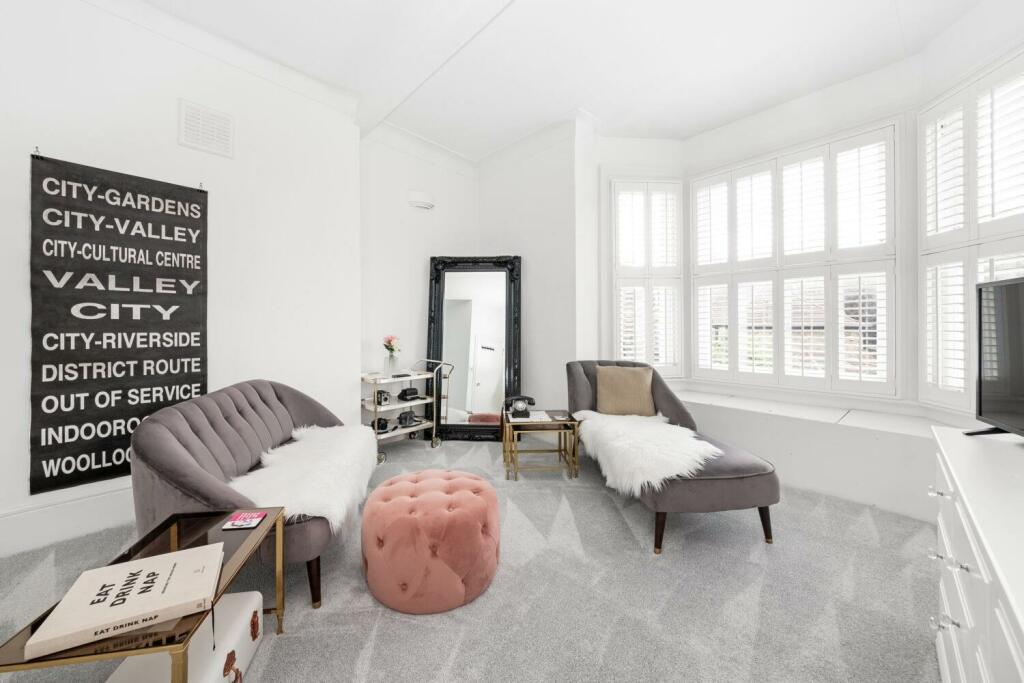 2 bed Apartment for rent in London. From Pedder - Herne Hill