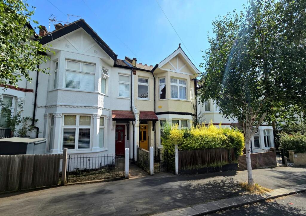 3 bed Detached for rent in London. From Pedder - Herne Hill