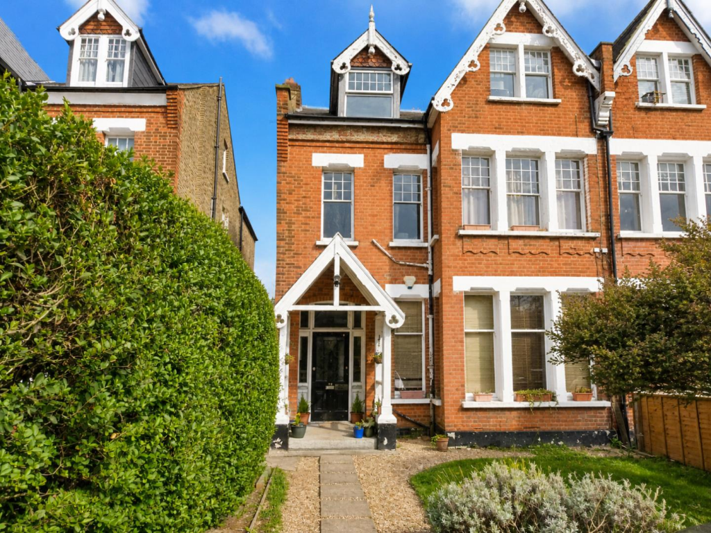 2 bed 1st Floor Flat for rent in London. From Pedder - Sydenham 2 bed 1st Floor Flat for rent in London. From Pedder - Sydenham