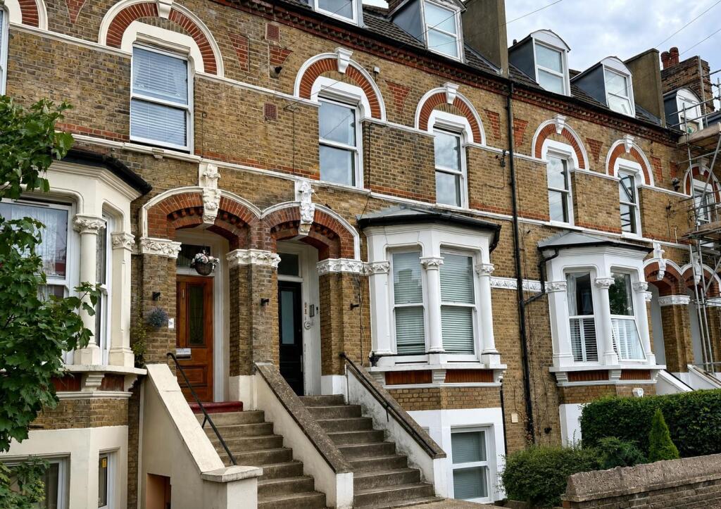 1 bed Apartment for rent in Penge. From Pedder - Sydenham