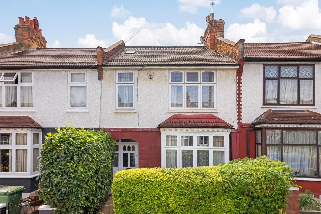 4 bed Mid Terraced House for rent in Catford. From Pedder - Brockley 4 bed Mid Terraced House for rent in Catford. From Pedder - Brockley