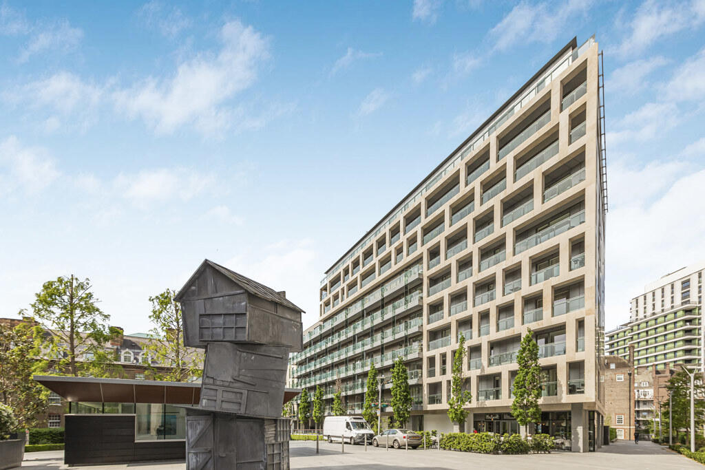 3 bed Apartment for rent in London. From Stirling Ackroyd - London Bridge