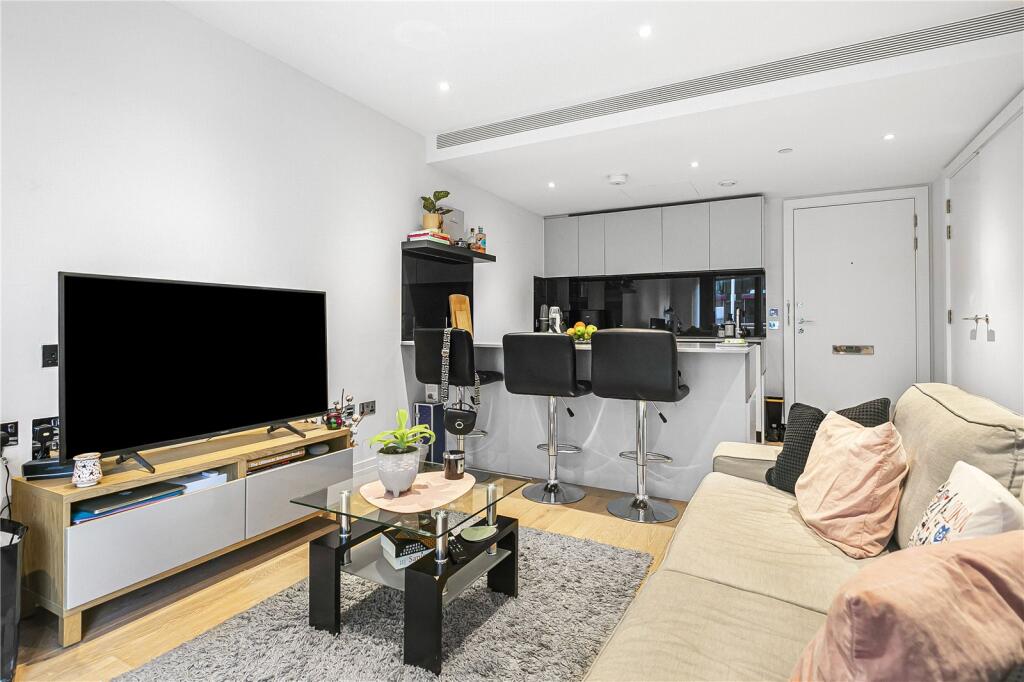 1 bed Apartment for rent in Battersea. From Stirling Ackroyd - London Bridge