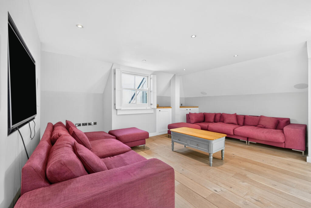 2 bed Penthouse for rent in London. From Stirling Ackroyd - London Bridge