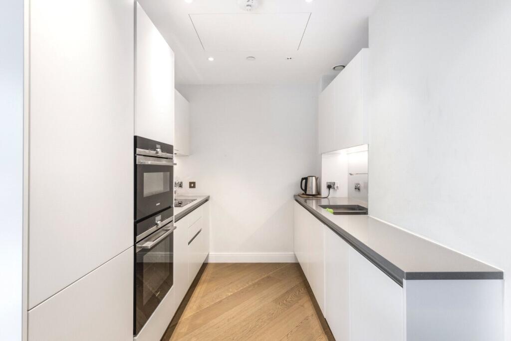 2 bed Apartment for rent in Battersea. From Stirling Ackroyd - London Bridge 2 bed Apartment for rent in Battersea. From Stirling Ackroyd - London Bridge