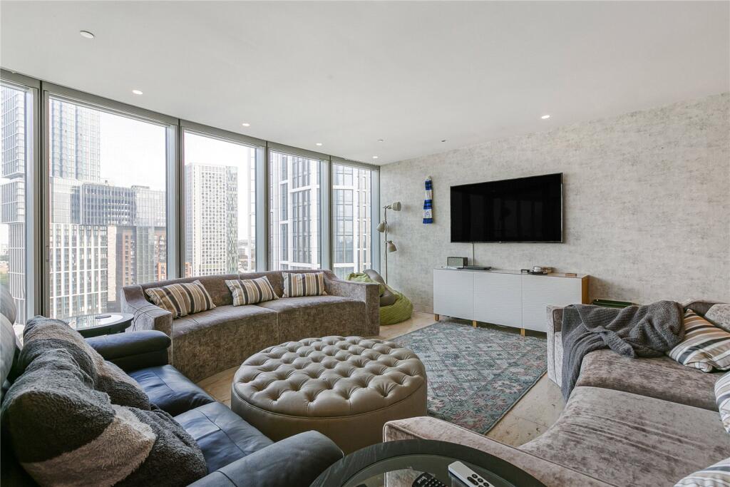 2 bed Apartment for rent in London. From Stirling Ackroyd - London Bridge
