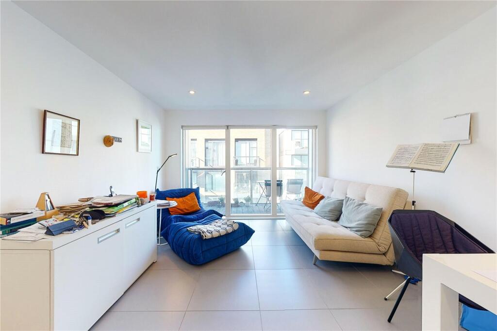 1 bed Apartment for rent in Islington. From Stirling Ackroyd - Clerkenwell