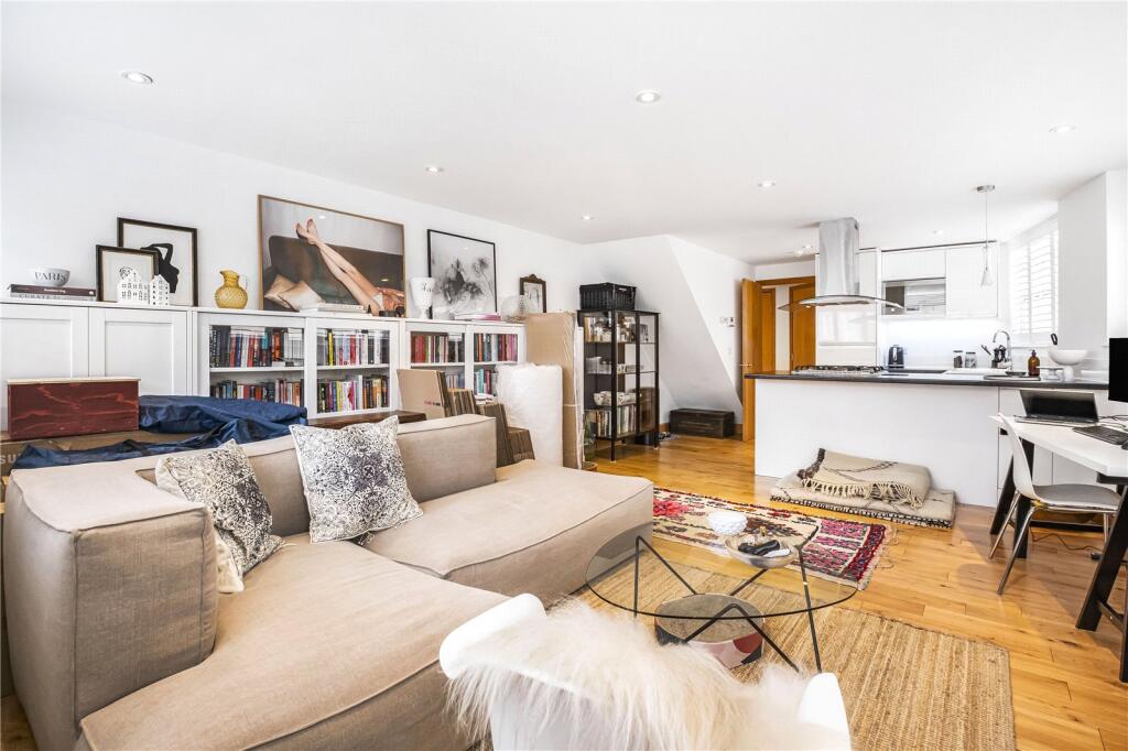 2 bed Apartment for rent in London. From Stirling Ackroyd - Clerkenwell