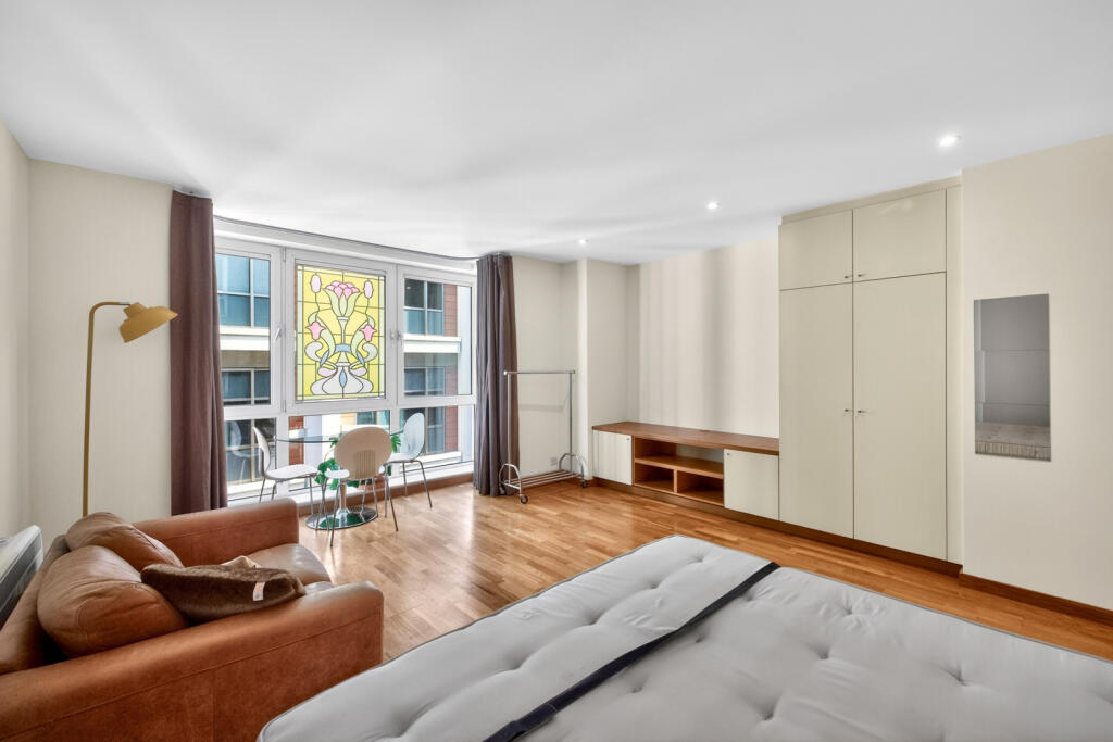 4 bed Studio for rent in London. From Stirling Ackroyd - Clerkenwell 4 bed Studio for rent in London. From Stirling Ackroyd - Clerkenwell
