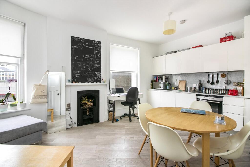 2 bed Apartment for rent in Islington. From Stirling Ackroyd - Clerkenwell