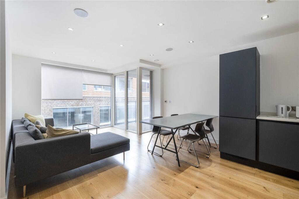 2 bed Apartment for rent in Islington. From Stirling Ackroyd - Clerkenwell