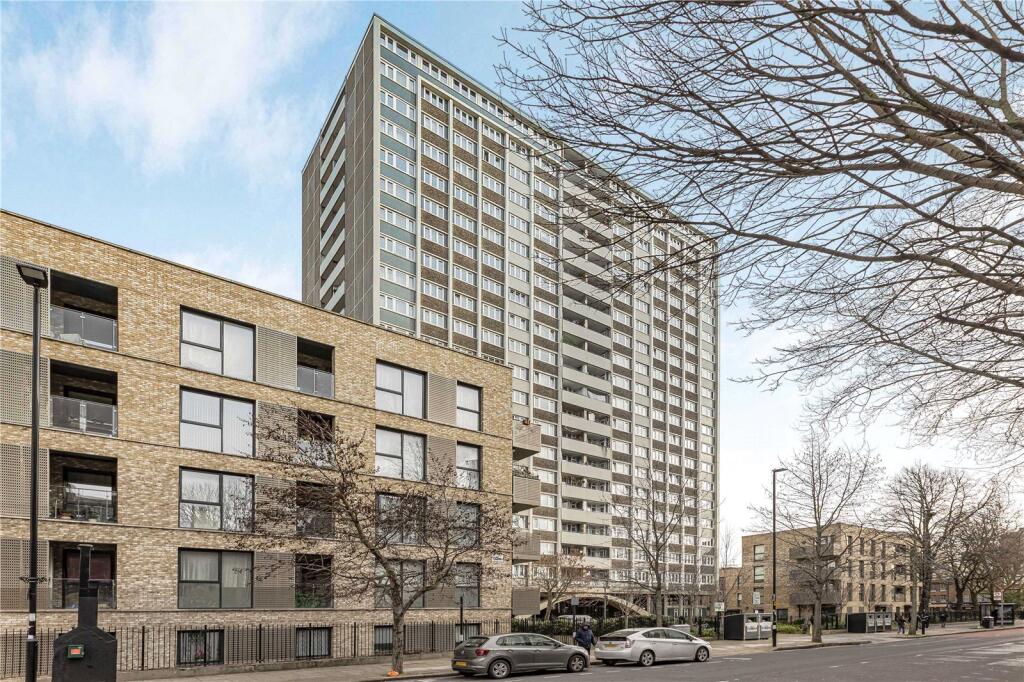 3 bed Apartment for rent in Islington. From Stirling Ackroyd - Clerkenwell 3 bed Apartment for rent in Islington. From Stirling Ackroyd - Clerkenwell