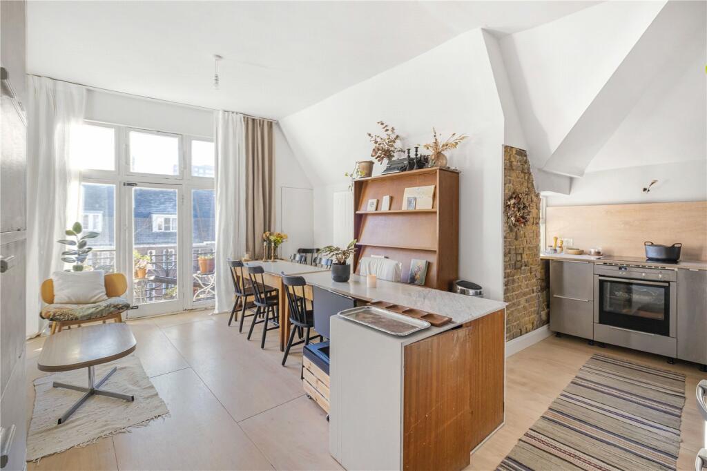 2 bed Apartment for rent in London. From Stirling Ackroyd - Hackney