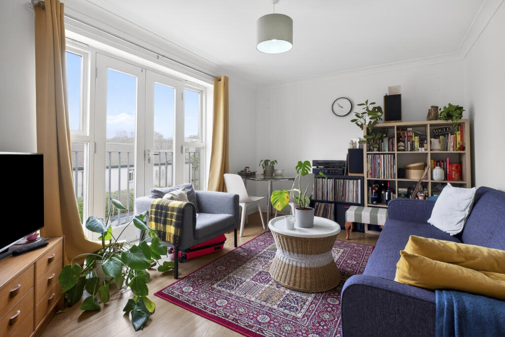 2 bed Apartment for rent in London. From Stirling Ackroyd - Hackney