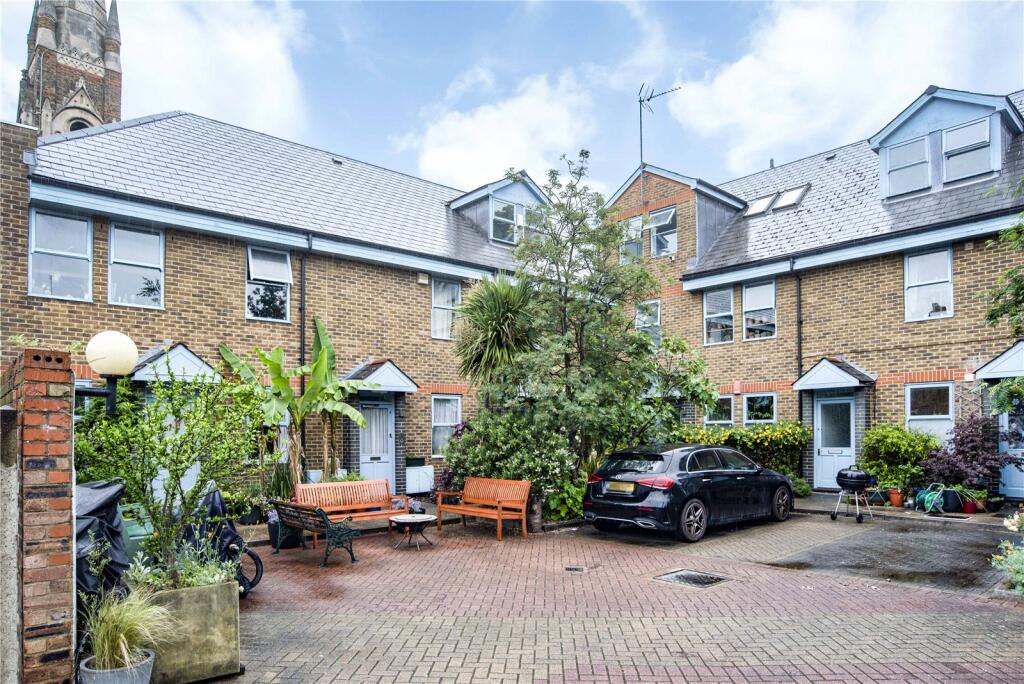 2 bed Apartment for rent in London. From Stirling Ackroyd - Hackney
