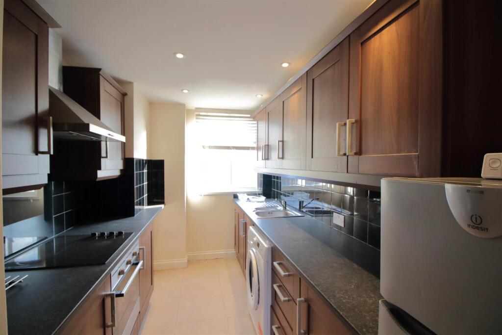 3 bed Apartment for rent in Clapham. From Eden Harper - Brixton