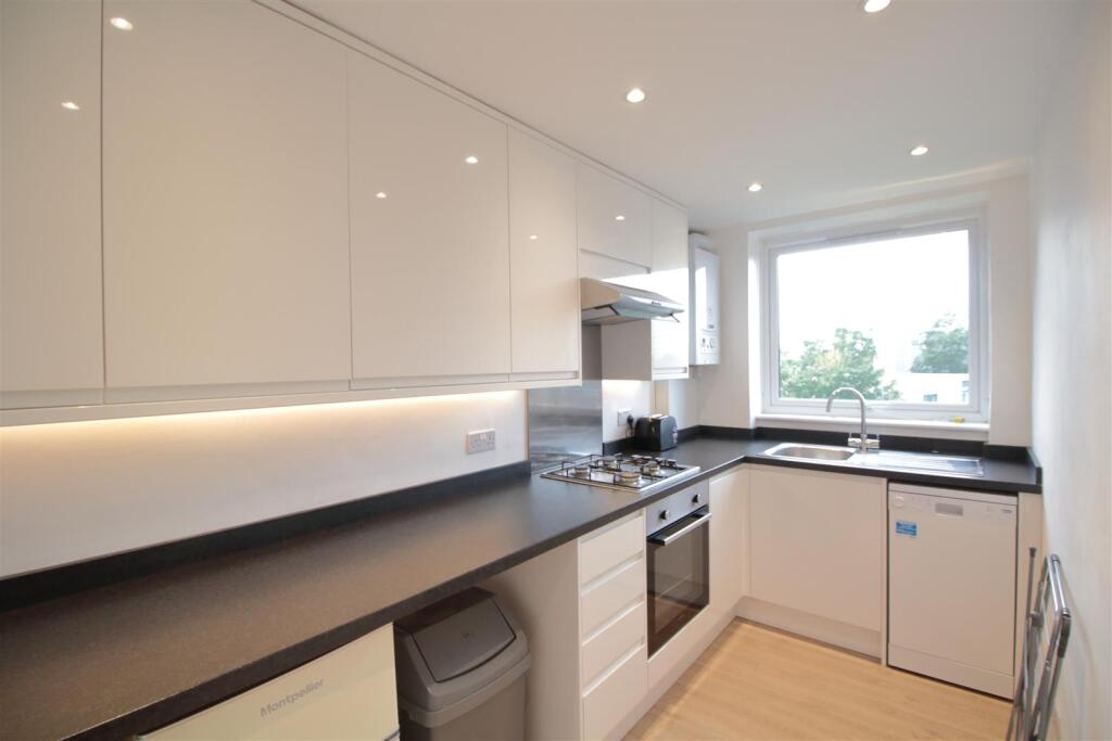 1 bed Apartment for rent in Clapham. From Eden Harper - Brixton