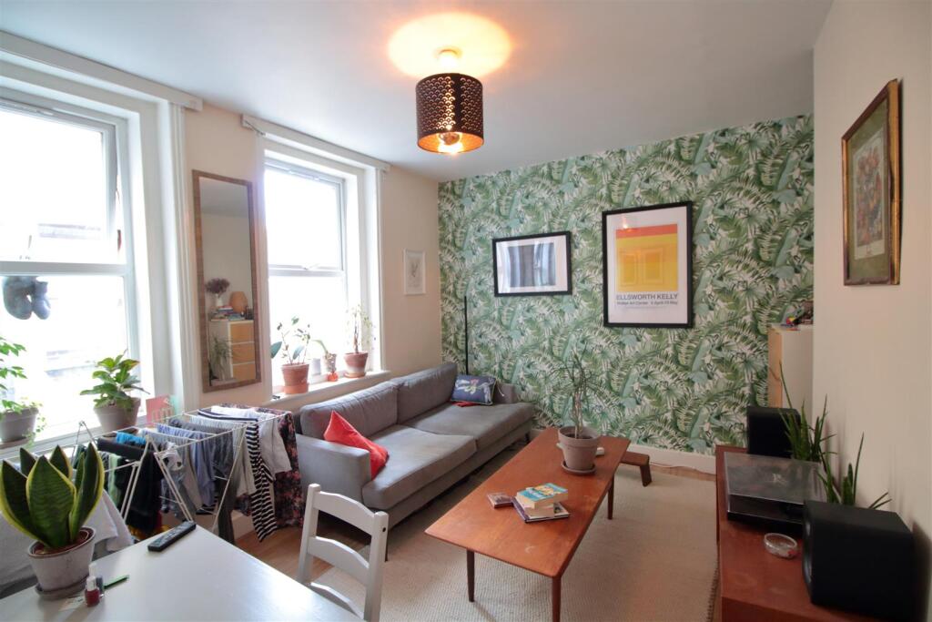 1 bed 1st Floor Flat for rent in Clapham. From Eden Harper - Brixton 1 bed 1st Floor Flat for rent in Clapham. From Eden Harper - Brixton
