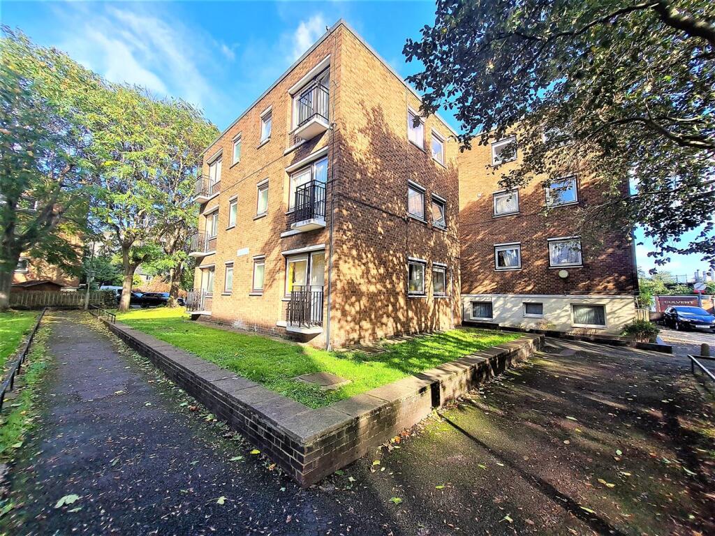 2 bed 1st Floor Flat for rent in Battersea. From Eden Harper - Battersea 2 bed 1st Floor Flat for rent in Battersea. From Eden Harper - Battersea
