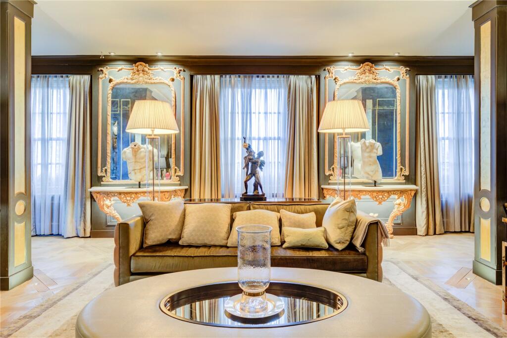 2 bed Penthouse for rent in London. From Carlton Estate Agents - London
