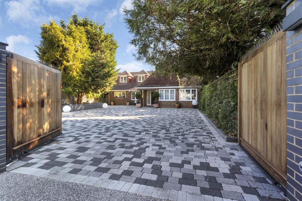4 bed Detached for rent in Newgate Street. From Bryan Bishop and Partners - Welwyn