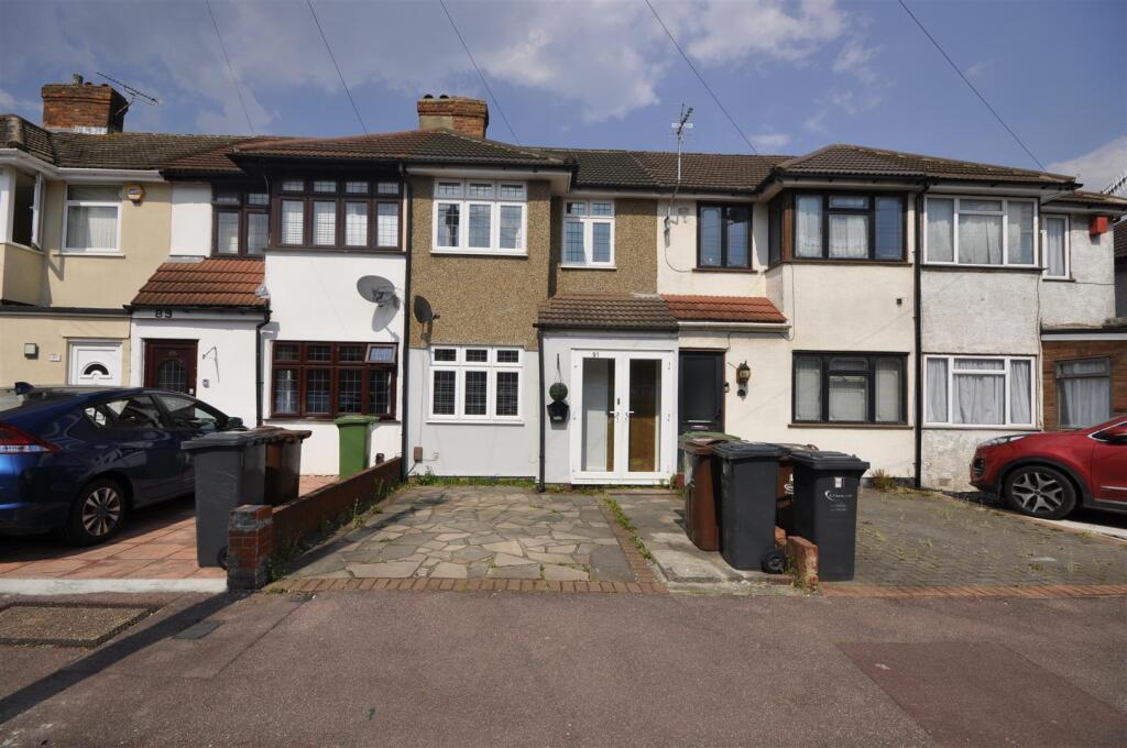 3 bed Mid Terraced House for rent in Dagenham. From Steps Estate Agents - Dagenham 3 bed Mid Terraced House for rent in Dagenham. From Steps Estate Agents - Dagenham