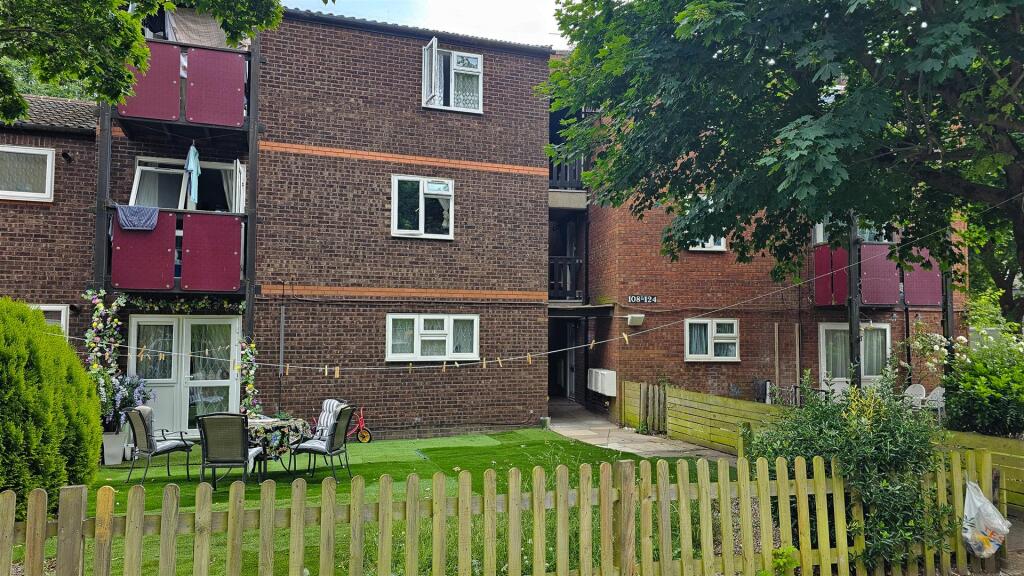 1 bed 1st Floor Flat for rent in Hayes. From tomkins