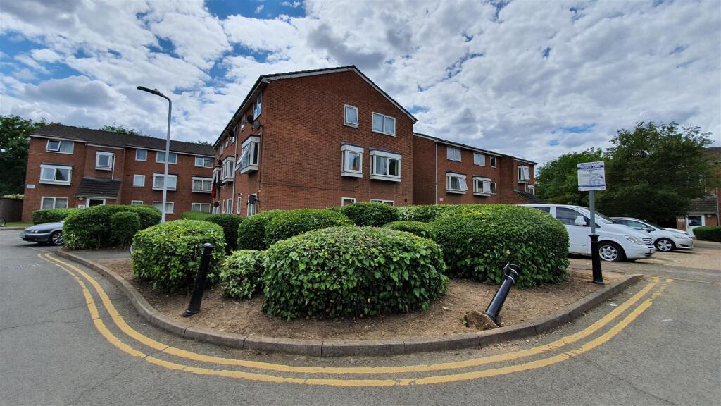 1 bed 1st Floor Flat for rent in Hayes. From tomkins